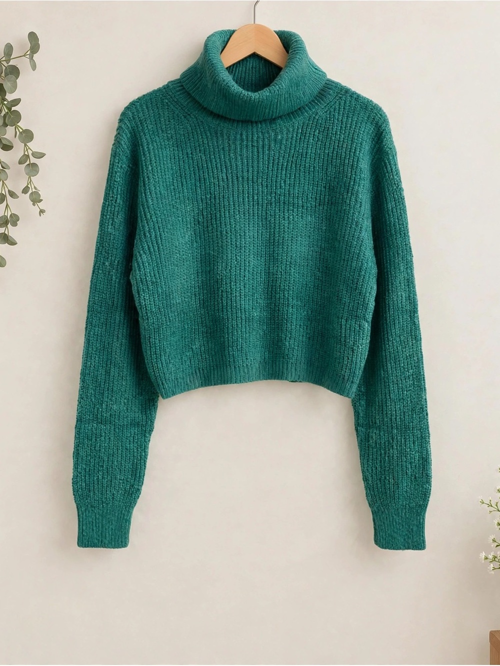 Women’s Teal/Green Turtleneck Cropped Sweater